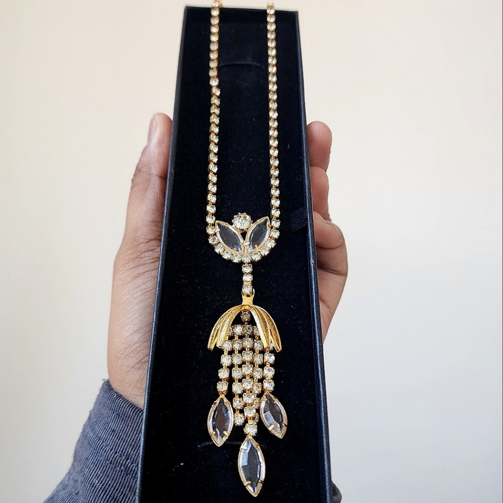 1930's Women Vintage Royal Necklace